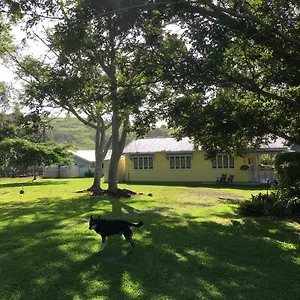 Cedarbrae Country Farm stay